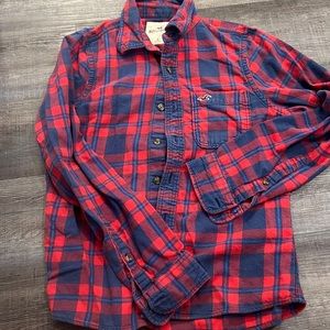 Size large hollister men’s button up